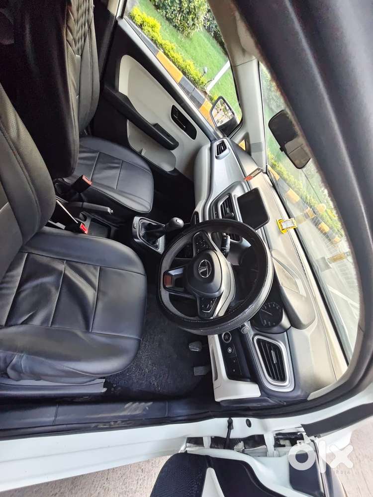 Tata Altroz 1.2 Xt, 2022, Cng & Hybrids