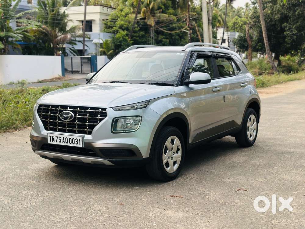 Hyundai Venue 1.2 S (o), 2020, Petrol