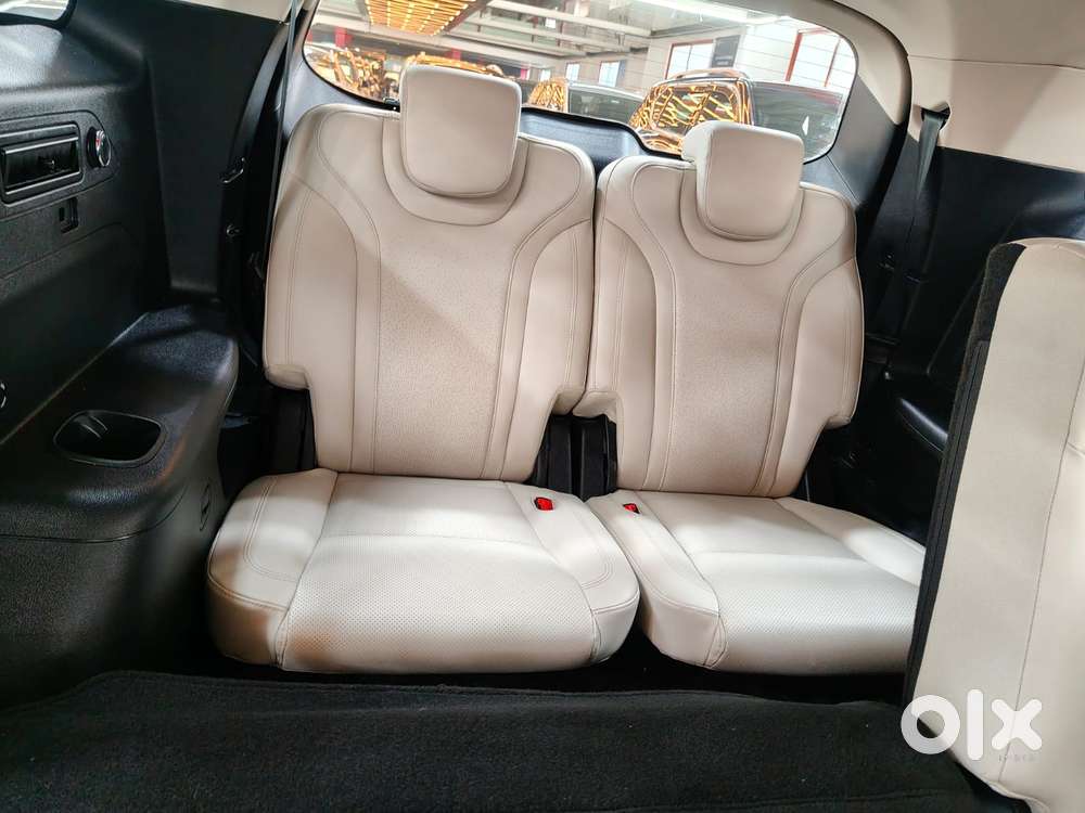 Mahindra Xuv700 2.0 Ax 7 Petrol At Luxury Pack Str, 2024, Petrol