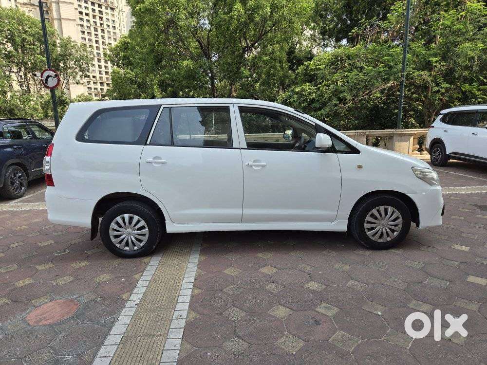 Toyota Innova 2.5 Gx 8 Seater Limited Edition, 2015, Diesel