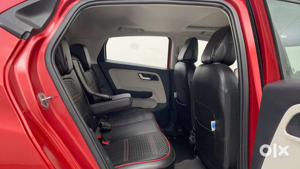 Tata Altroz Xza Plus (s), 2023, Petrol