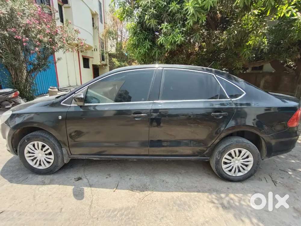 Skoda Rapid 1.6 Ambition 2012