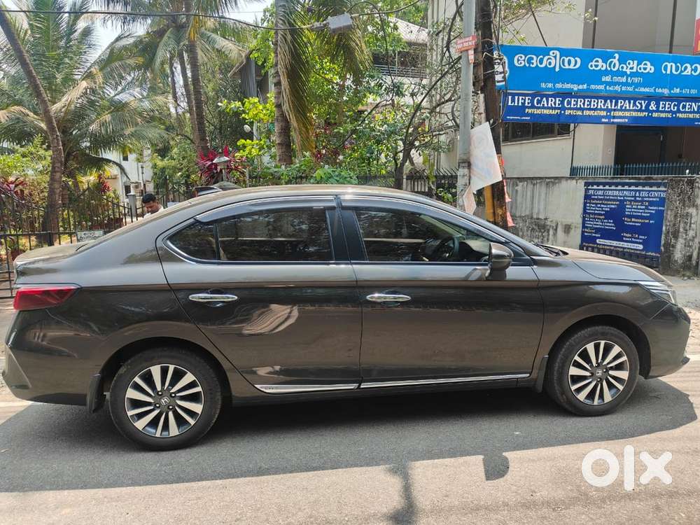 Well Maintained Car Used By A Lady Doctor