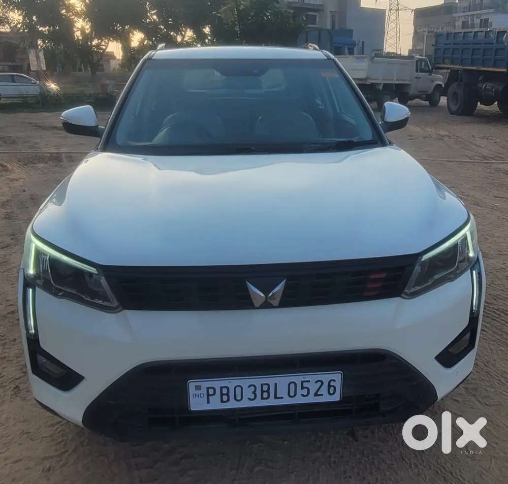 Mahindra Xuv300 2023 Diesel Well Maintained