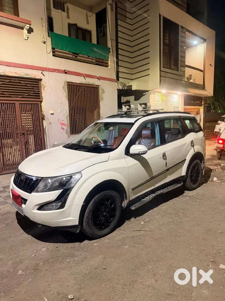 Mahindra Xuv500 2017 Diesel 91677 Km Driven