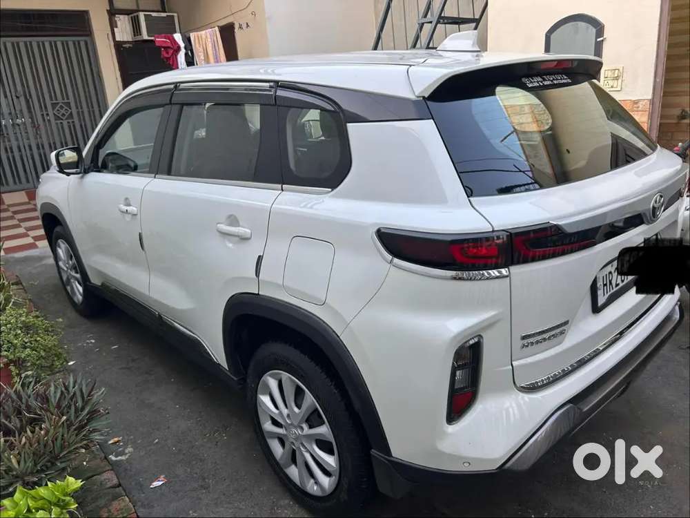 Toyota Urban Cruiser Hyryder 2023 Petrol Well Maintained