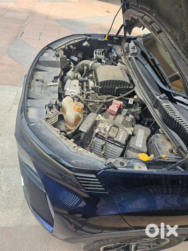 Tata Nexon 2025 Petrol 124000 Km Driven