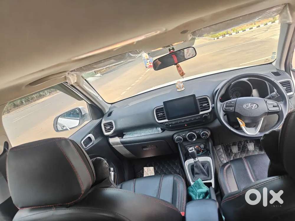 Hyundai Venue 2021 Diesel Well Maintained