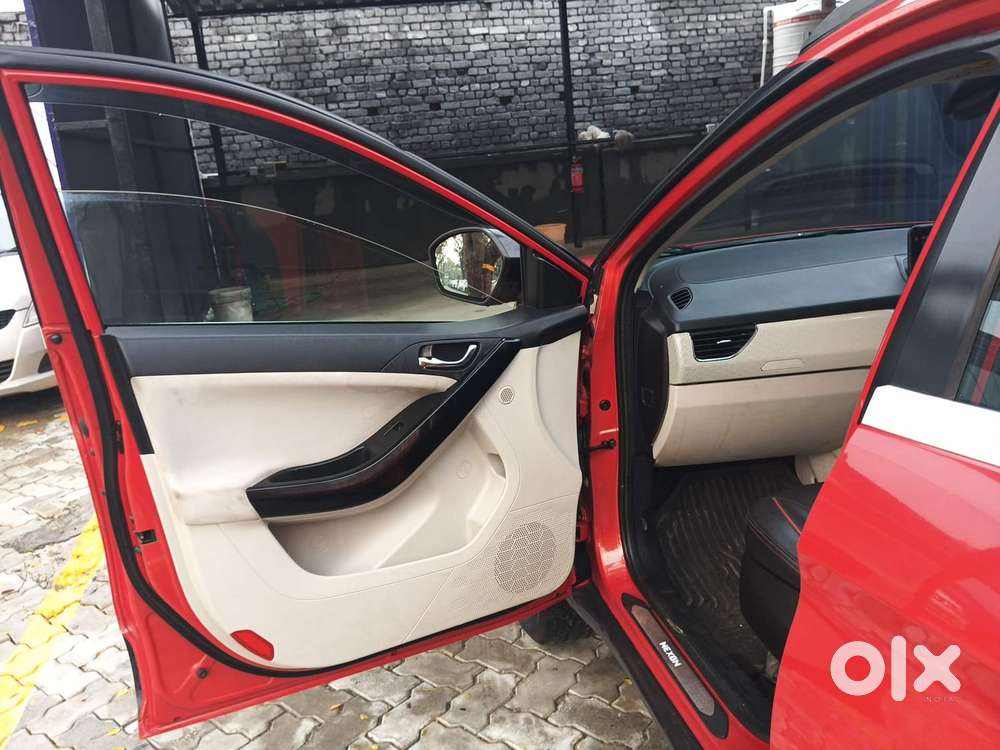 Tata Nexon 1.5 Revotorq Xza Plus S Amt, 2022, Petrol