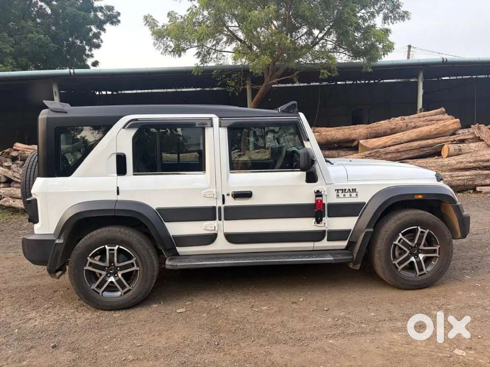 Mahindra Thar Roxx 2025 Diesel Manual