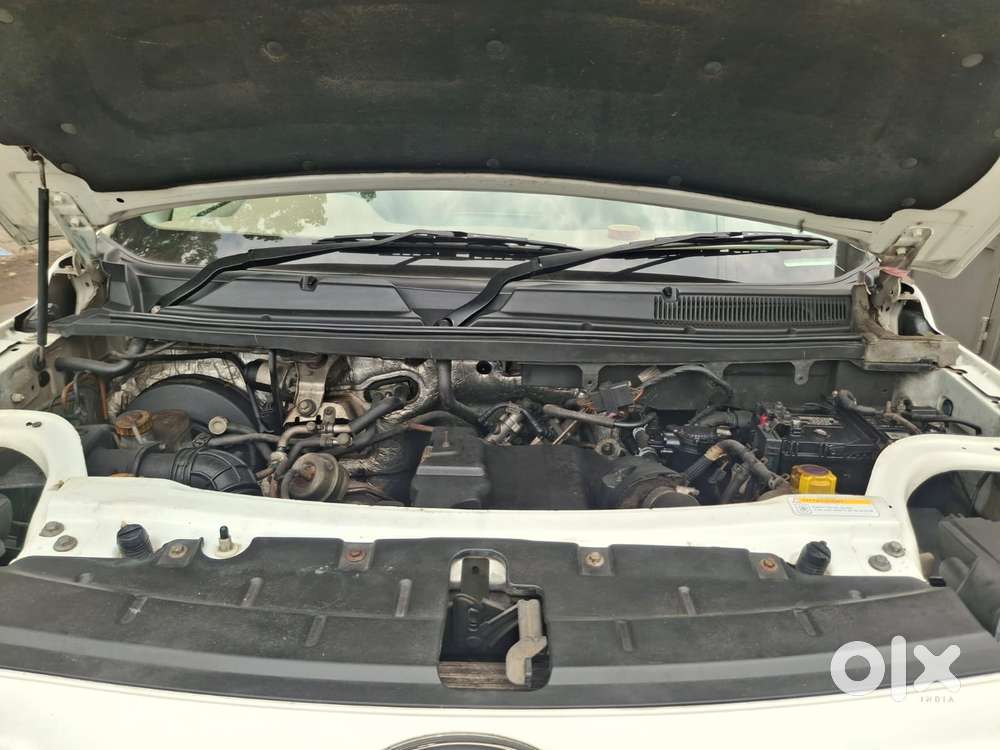 Mahindra Tuv 300 T10, 2019, Diesel