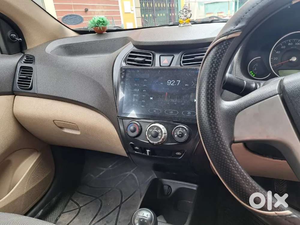 Hyundai Eon 0.8 Sportz 2012 Model