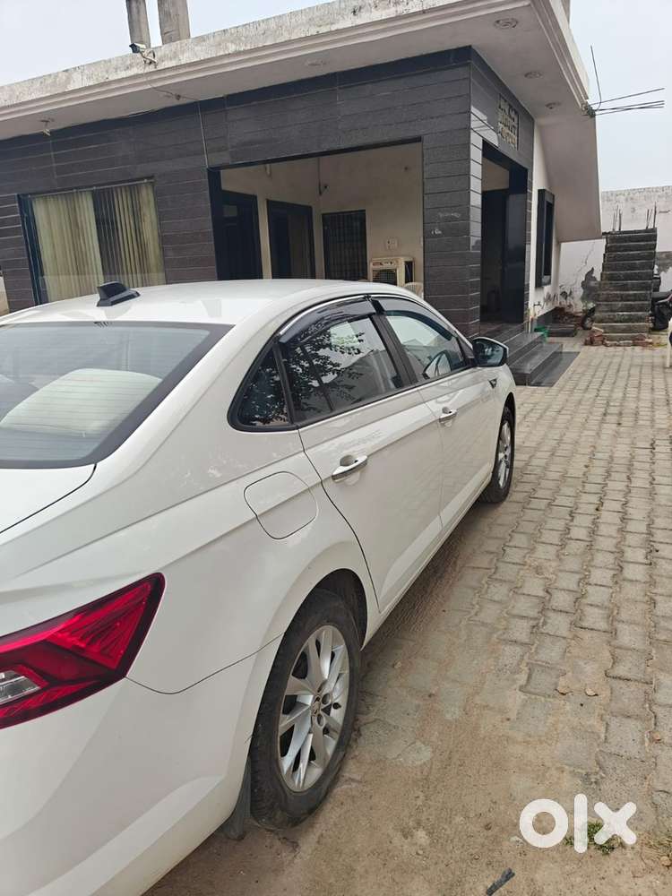Skoda Slavia 2025 Petrol 42000 Km Driven