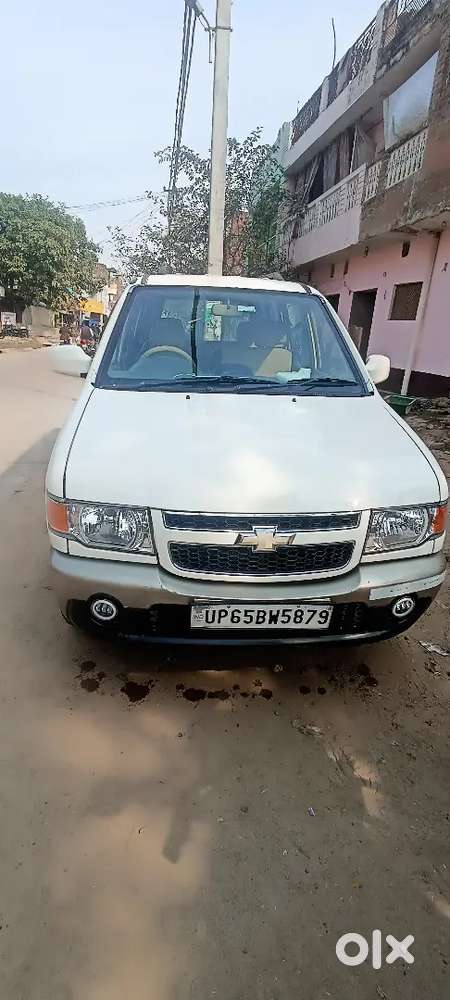 Chevrolet Tavera 2015