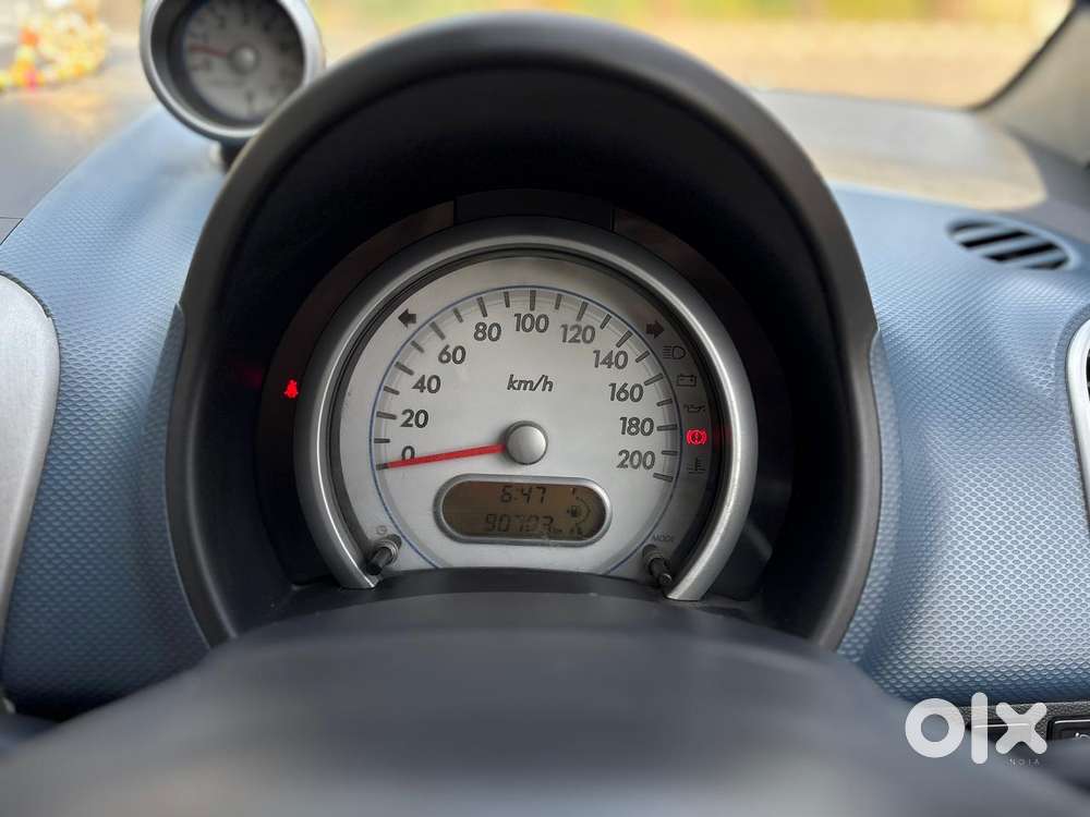 Maruti Suzuki Ritz Zxi, 2011, Petrol