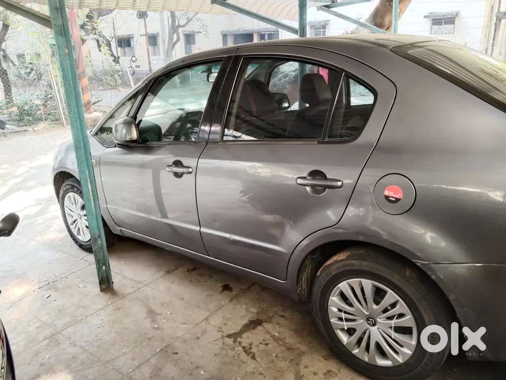 Maruti Suzuki Sx4 2011