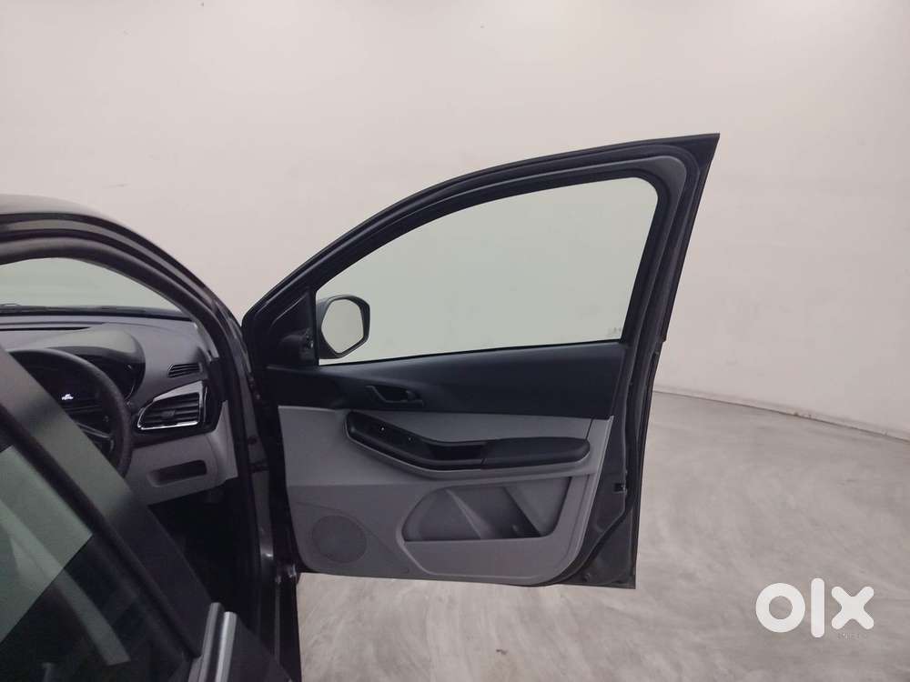 Tata Tiago 1.05 Revotorq Xt, 2023, Petrol