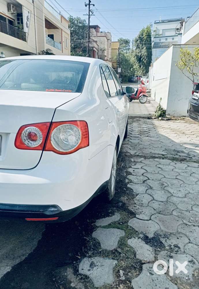 Volkswagen Jetta 1.6 Trendline, 2010, Cng & Hybrids
