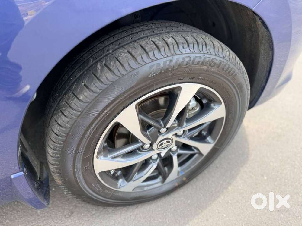 Toyota Rumion V Petrol Automatic Dual Tone, 2026, Petrol