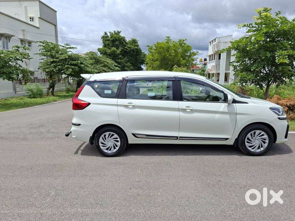 Maruti Suzuki Ertiga 2022-2023  Vxi, 2022, Cng & Hybrids