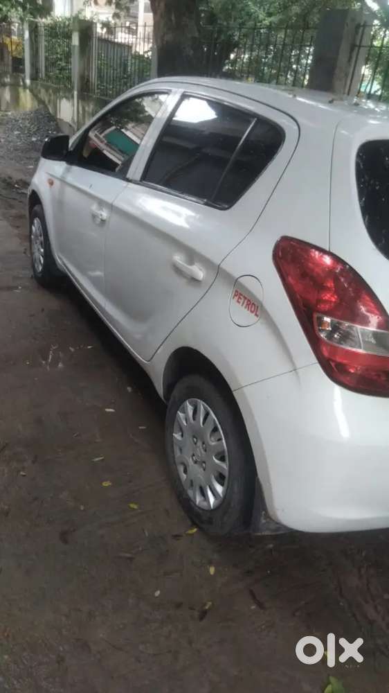 Hyundai Magna 1.2 S 2012