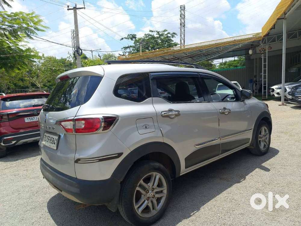 Renault Triber Rxz, 2022, Petrol