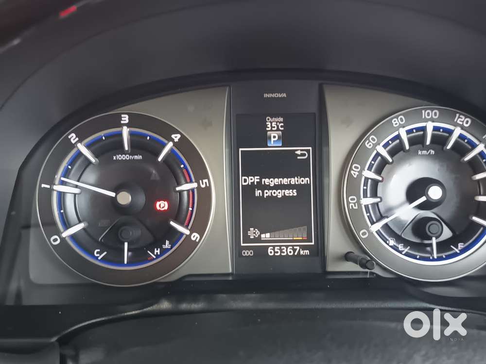 Toyota Innova Crysta [2020-ongoing] 2.4 Zx 7 Str, 2022, Diesel