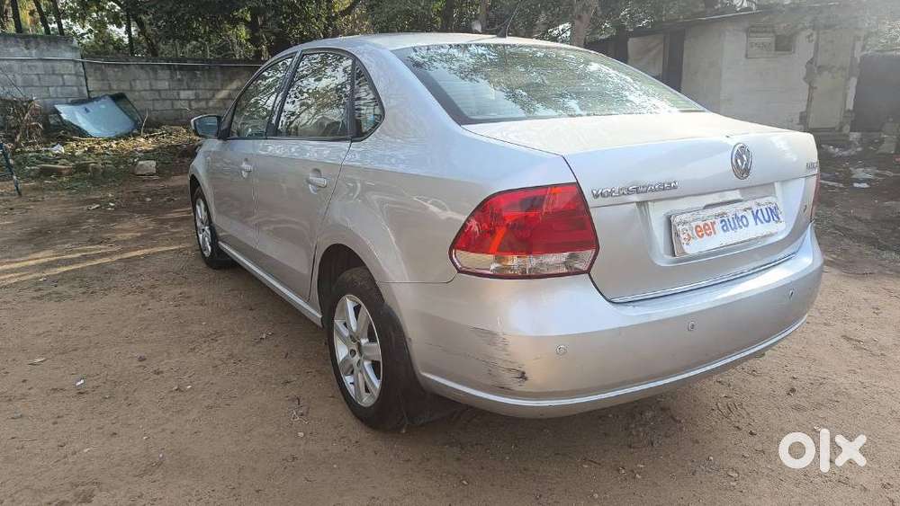 Volkswagen Vento 2010-2013 Petrol Highline, 2012, Petrol