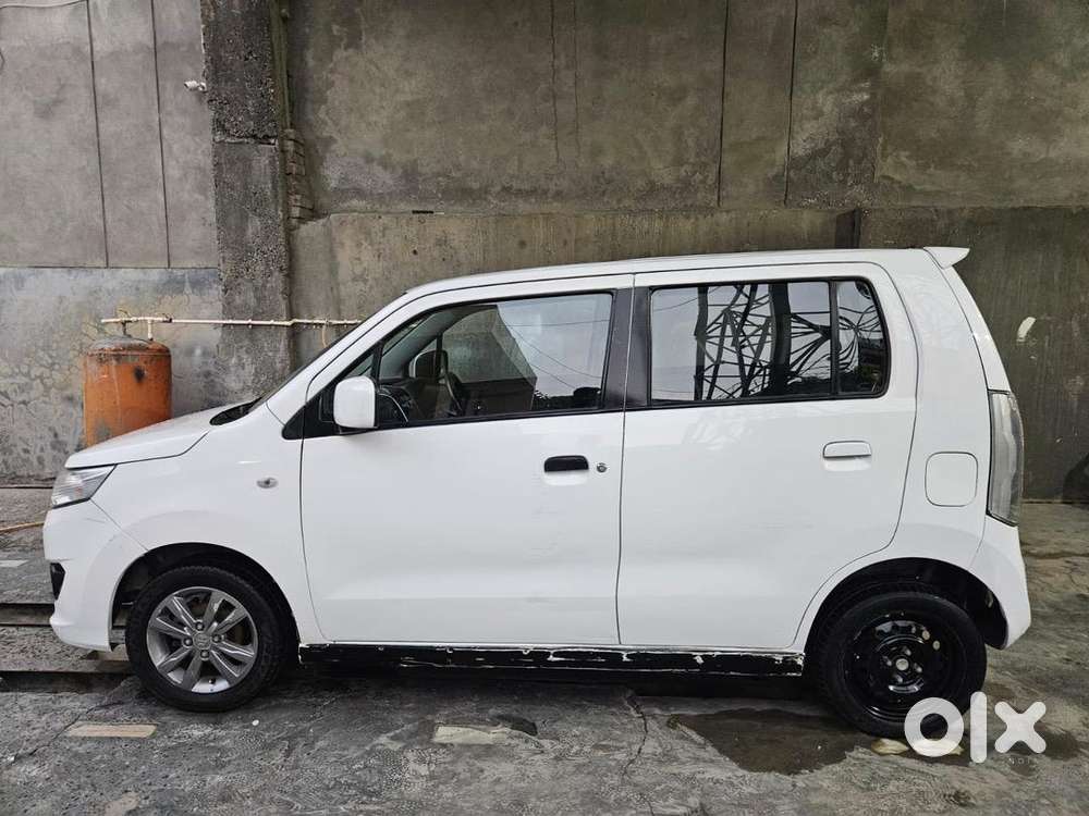 Maruti Suzuki Wagon R Stingray 2016 Petrol Well Maintained