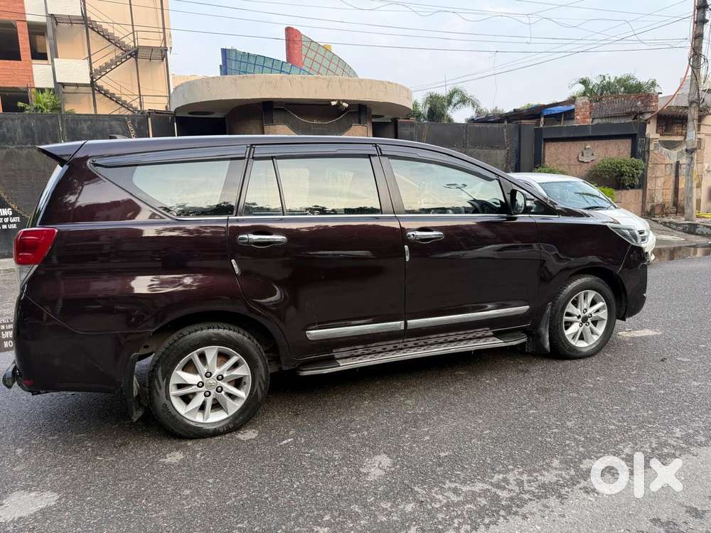 Toyota Innova Crysta 2.4 G Mt 8s, 2020, Diesel