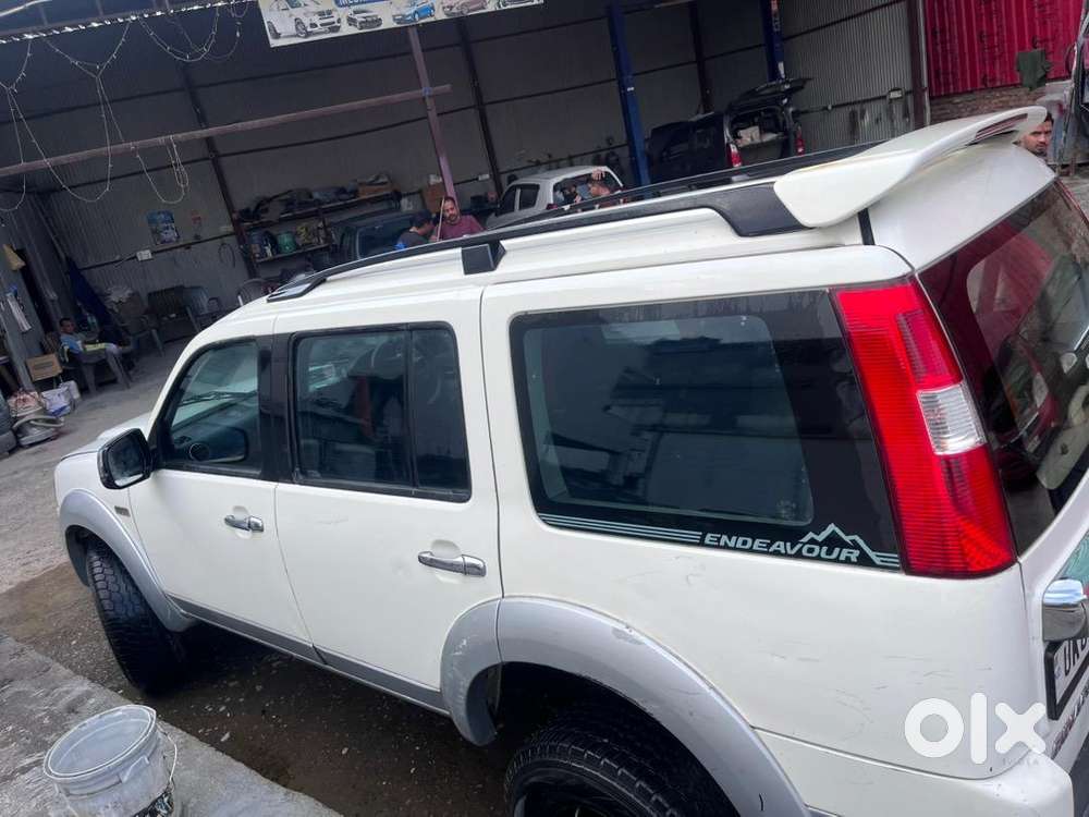 Ford Endeavour 2009 Diesel 100000 Km Driven