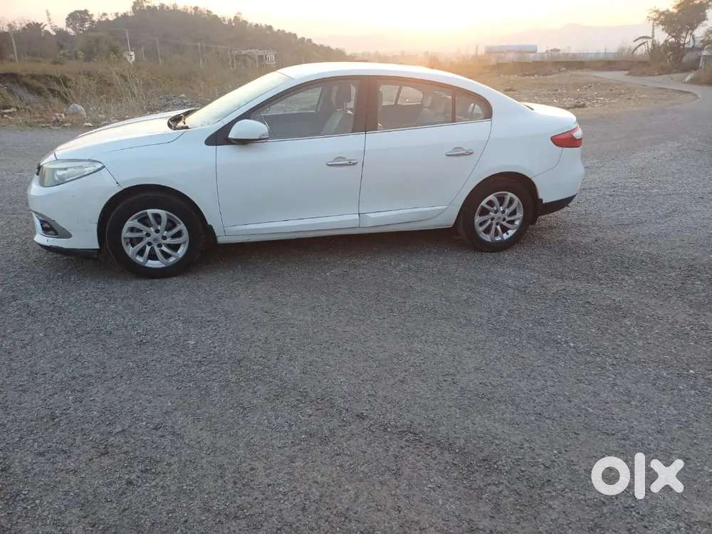 Renault Fluence 2015 Diesel 82000 Km Driven