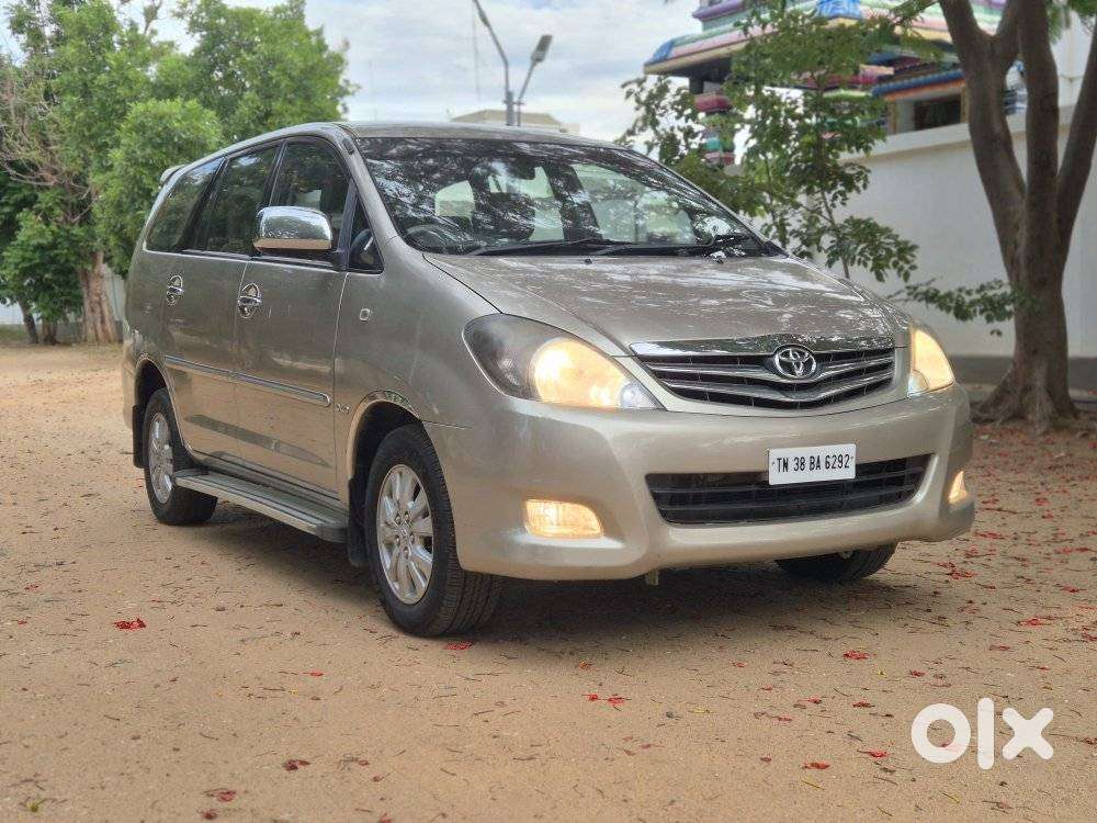 Toyota Innova 2.5 Vx 8 Str, 2010, Diesel