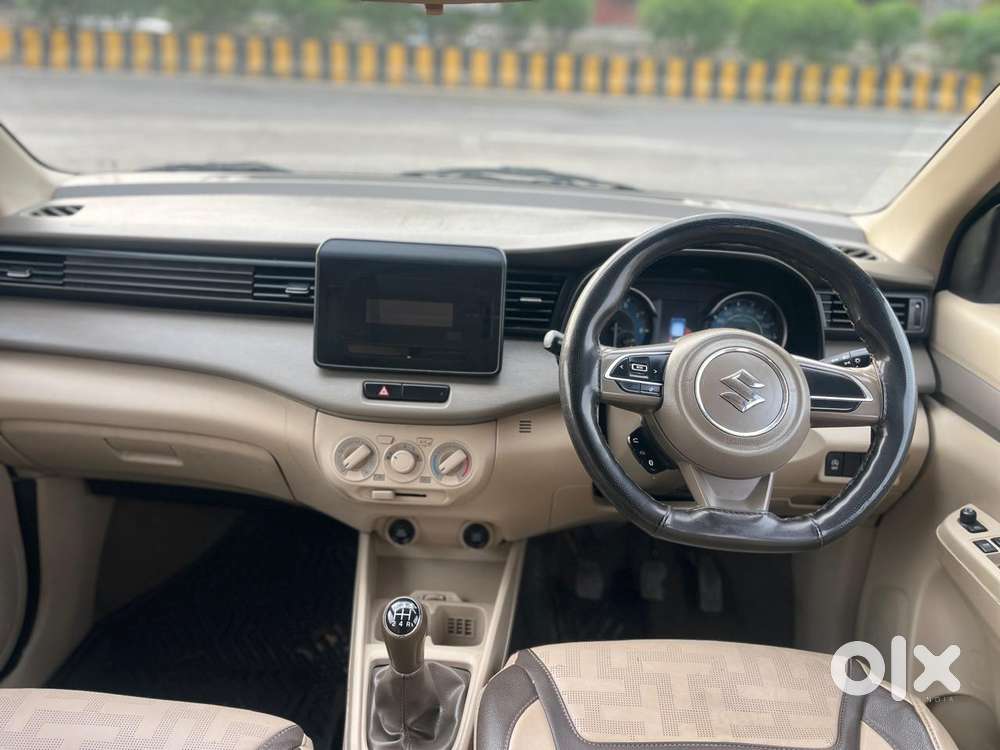 Maruti Suzuki Ertiga 1.5 Vxi, 2022, Petrol