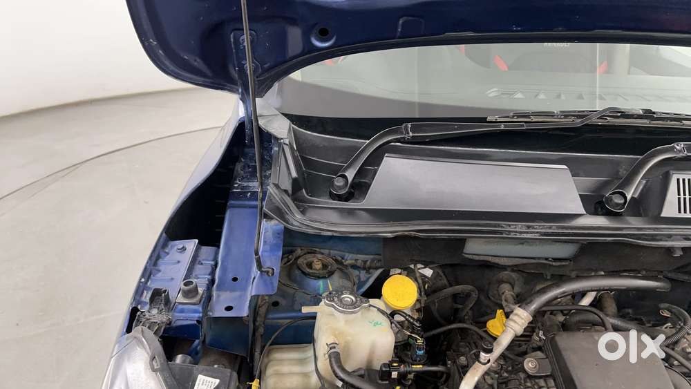 Renault Triber Rxt, 2022, Petrol