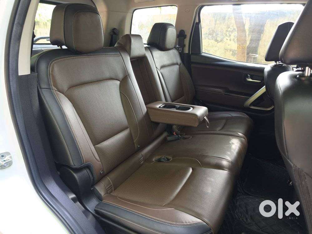 Mahindra Scorpio-n 2.0 Z8 Petrol At 7 Str, 2025, Petrol