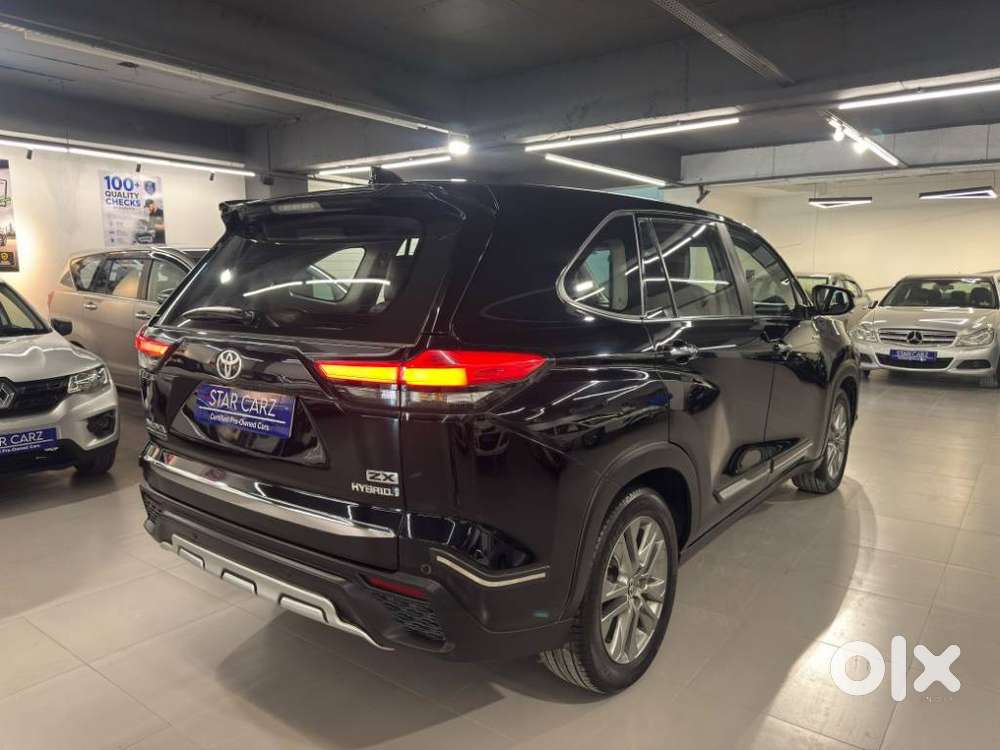 Toyota Innova Hycross 2.0 Zx (o) Hybrid 7 Str, 2024, Petrol