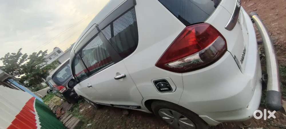 Maruti Suzuki Ertiga Zdi 2016