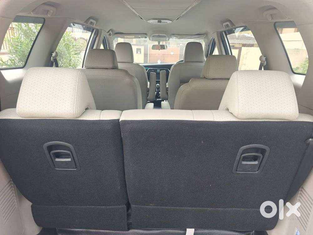 Mahindra Marazzo M8, 2018, Diesel