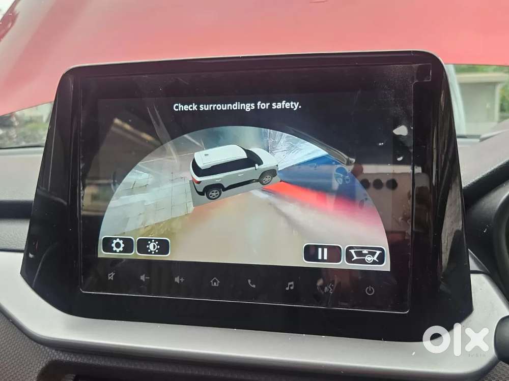 Maruti Suzuki Brezza 1.5 Zxi At Smart Hybrid Dual Tone, 2023, Petrol