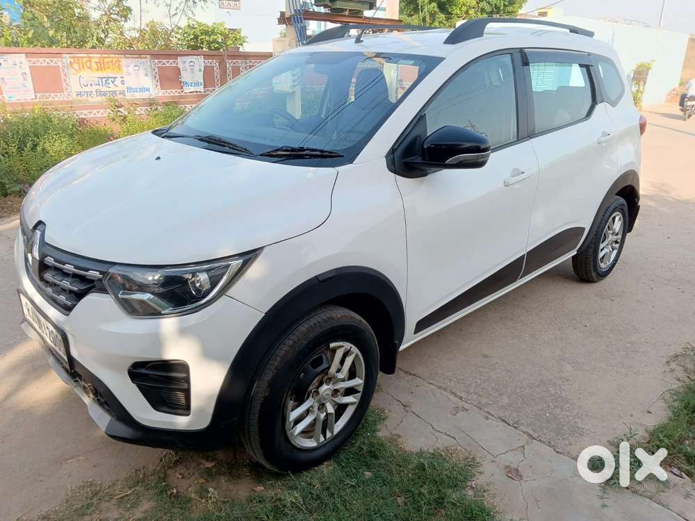 Renault Triber Rxl, 2023, Petrol