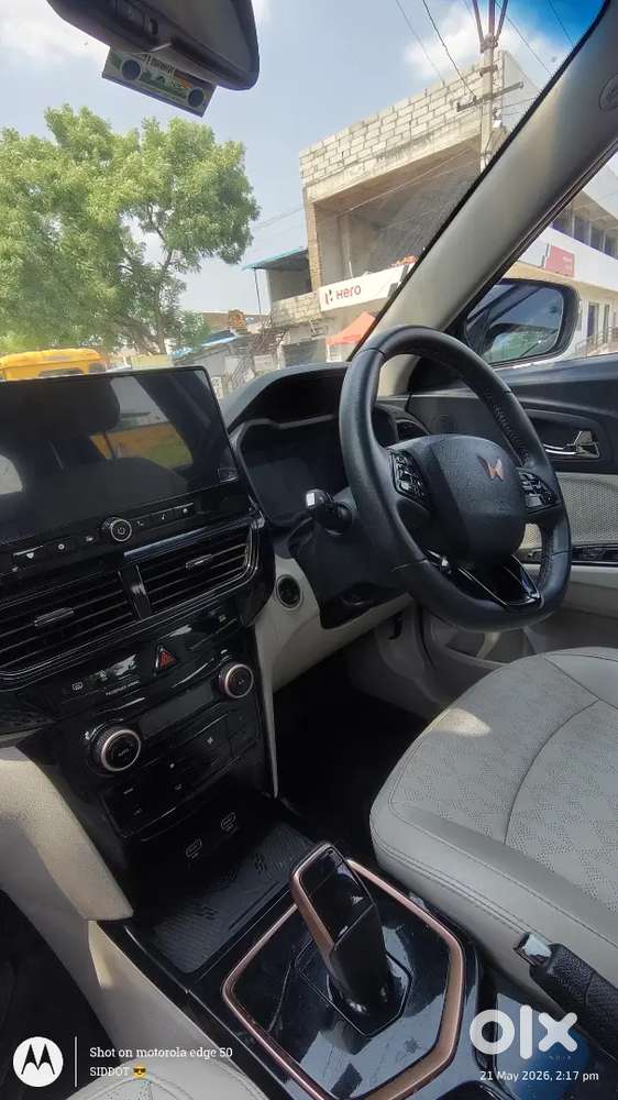 Mahindra Xuv400 Ev 2025 Electric Well Maintained