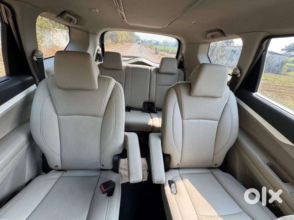 Mahindra Marazzo M8, 2019, Diesel