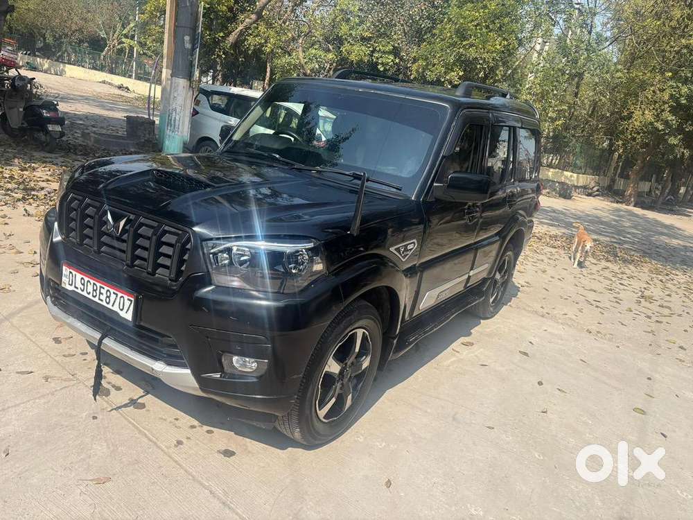 Mahindra Black Scorpio Converted Into S11