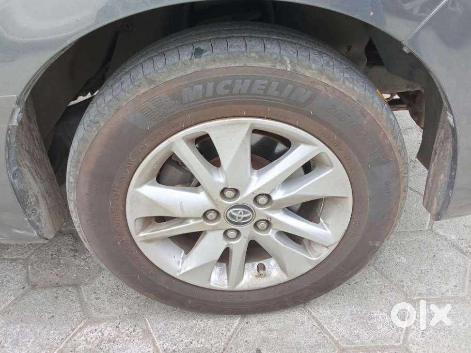 Toyota Innova Crysta 2.4 V, 2018, Diesel