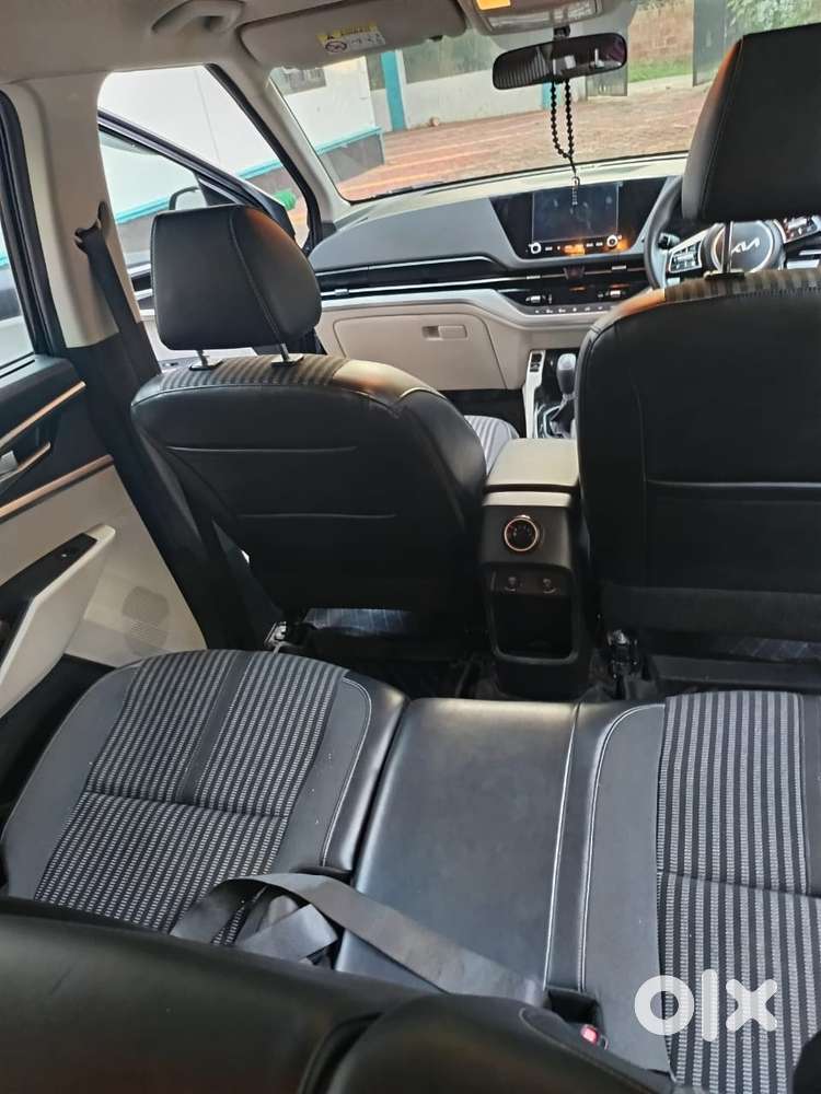 Kia Carens 2022 Diesel 30000 Km Driven