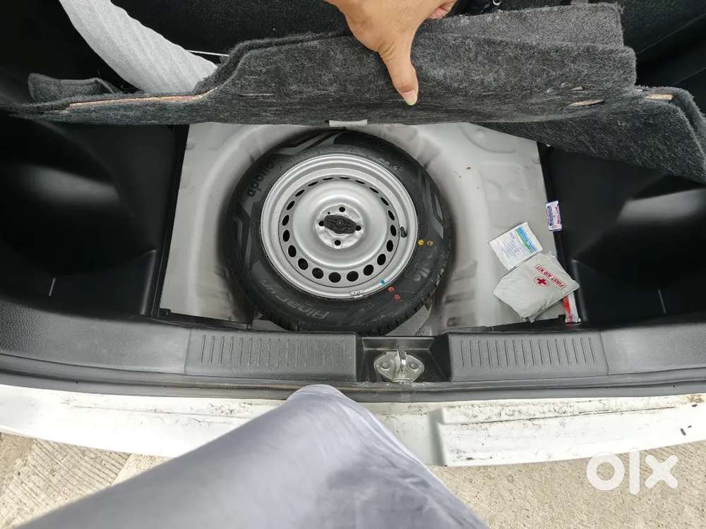 Maruti Suzuki Baleno Sigma 2023 Petrol