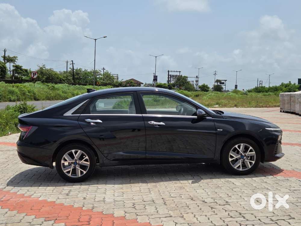 Hyundai Verna 1.5 Sx Ivt, 2024, Petrol