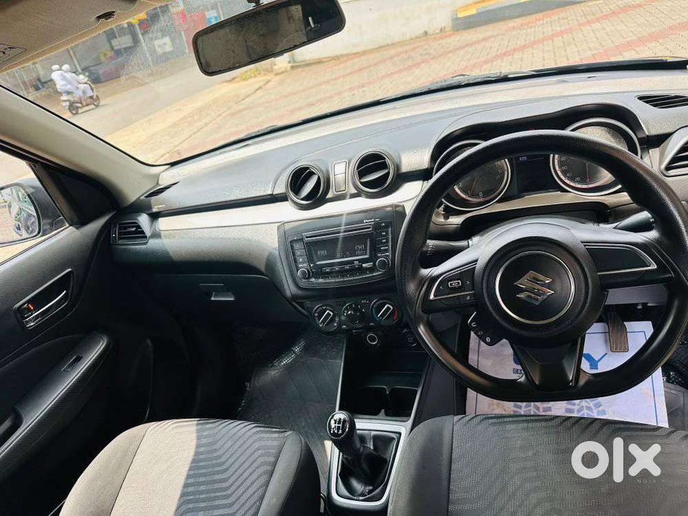 Maruti Suzuki Swift Vxi + Manual, 2020, Petrol