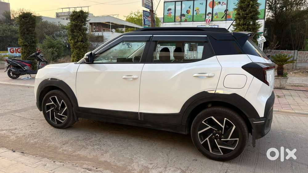 Mahindra Xuv 3xo Ax7 Diesel Mt, 2024, Diesel